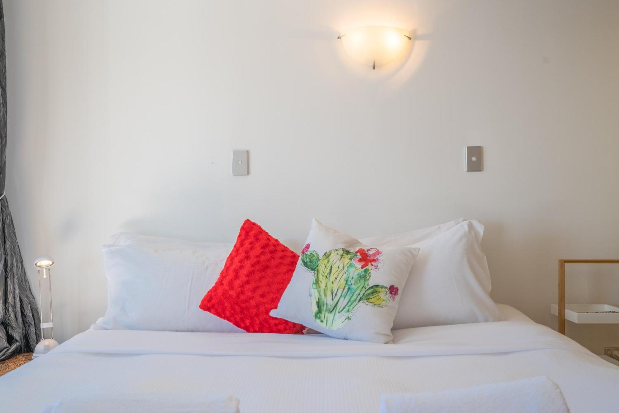 Palm Beach Cottage With Private Spa Pool Екстер'єр фото